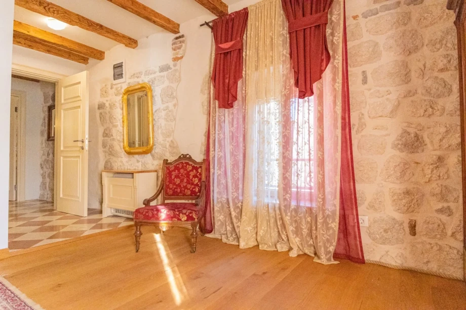 Living Room with Vintage Drapery and Elegant Touches