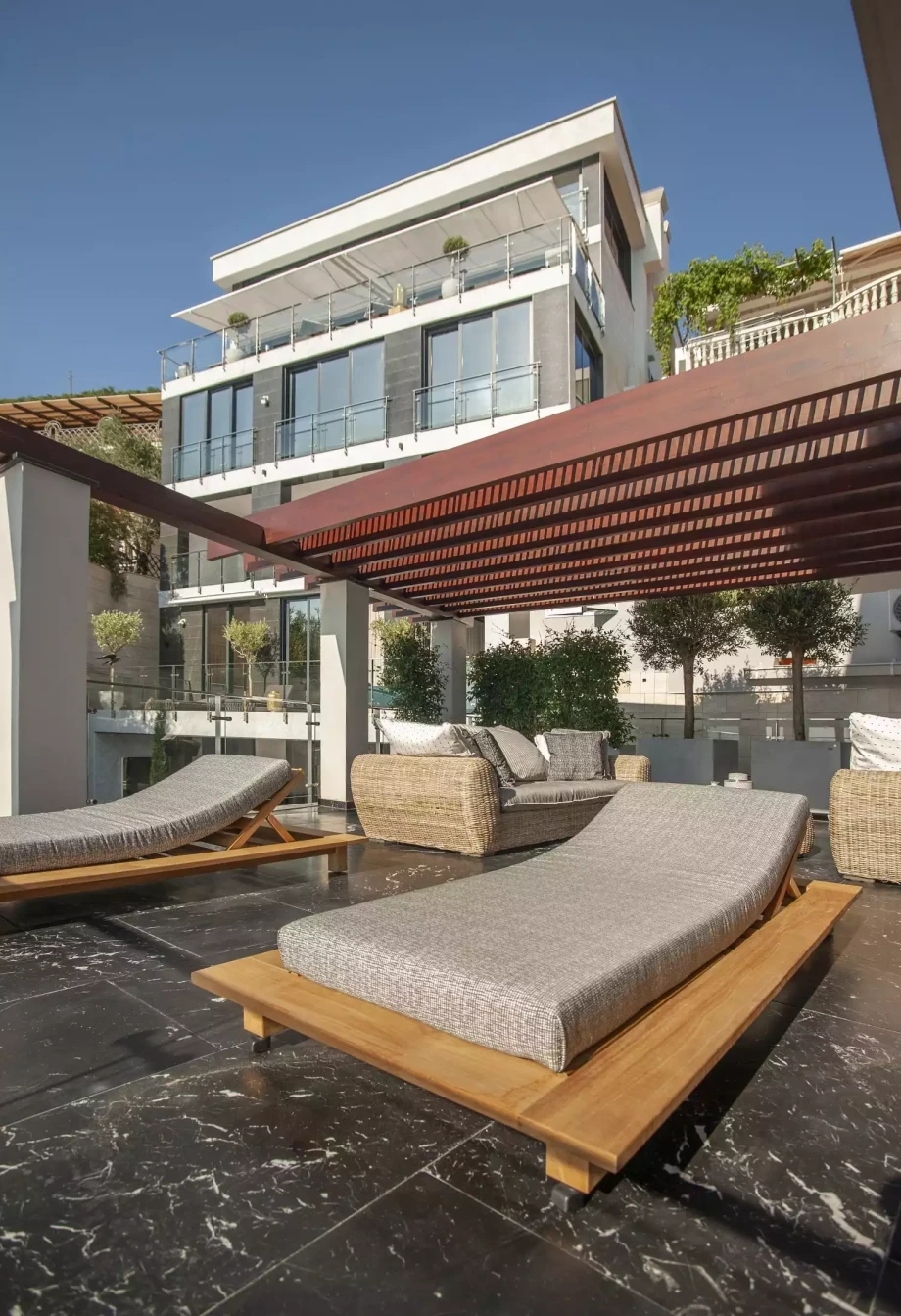 Sunny terrace Villa Geba Apollonia