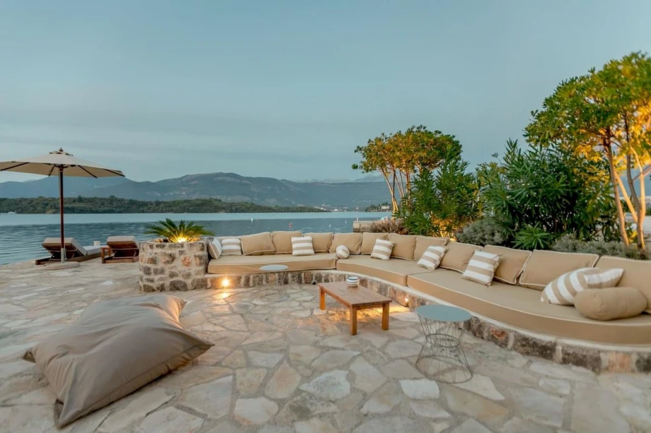 Beachfront patio at La Danse Du Soleil Villa