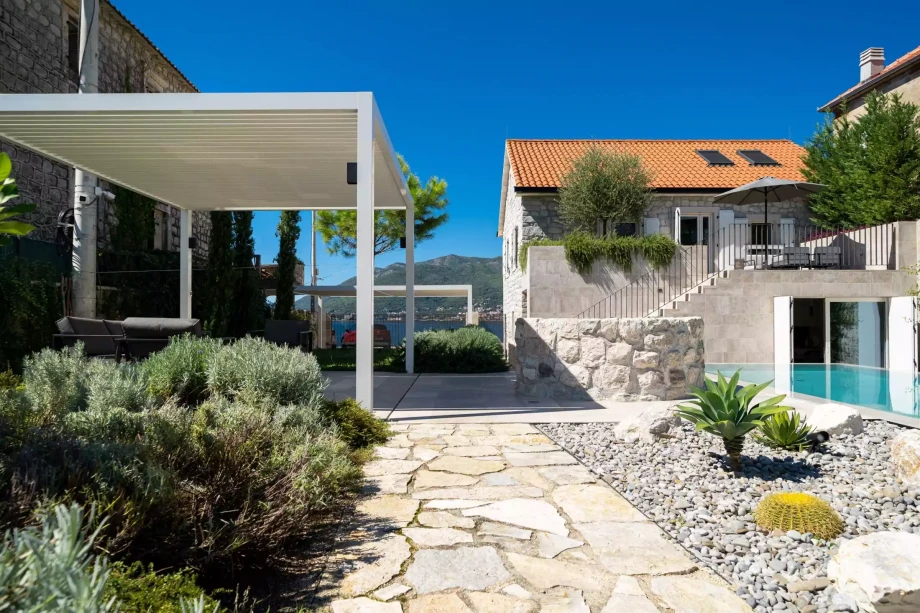 Luxurious Garden with Sea Views at Montenegro Villa