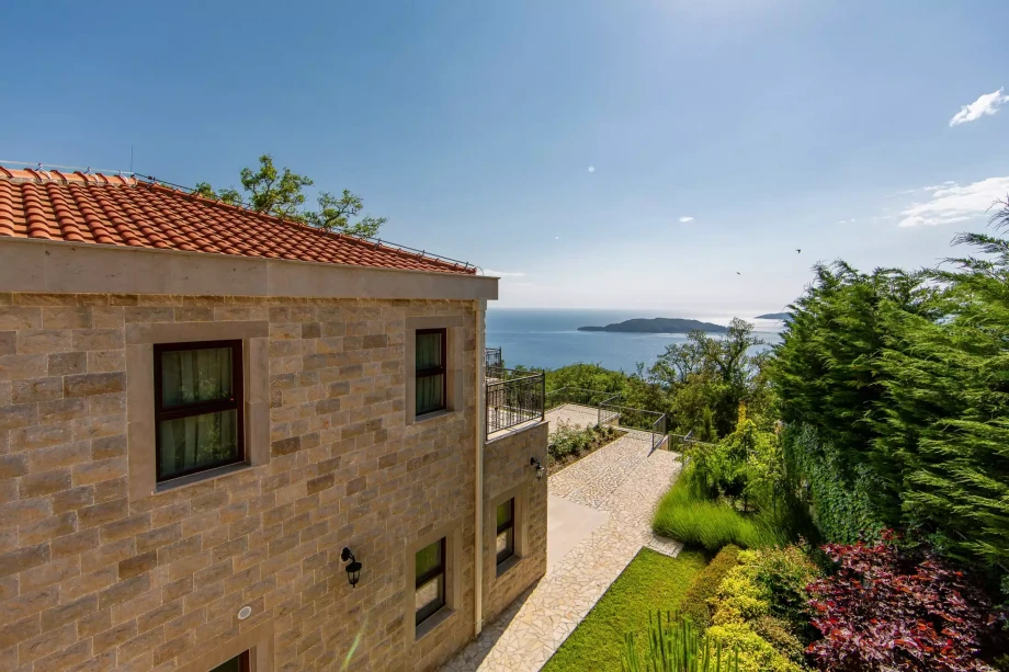 Luxury Villa Reef Coral with pool in Montenegro