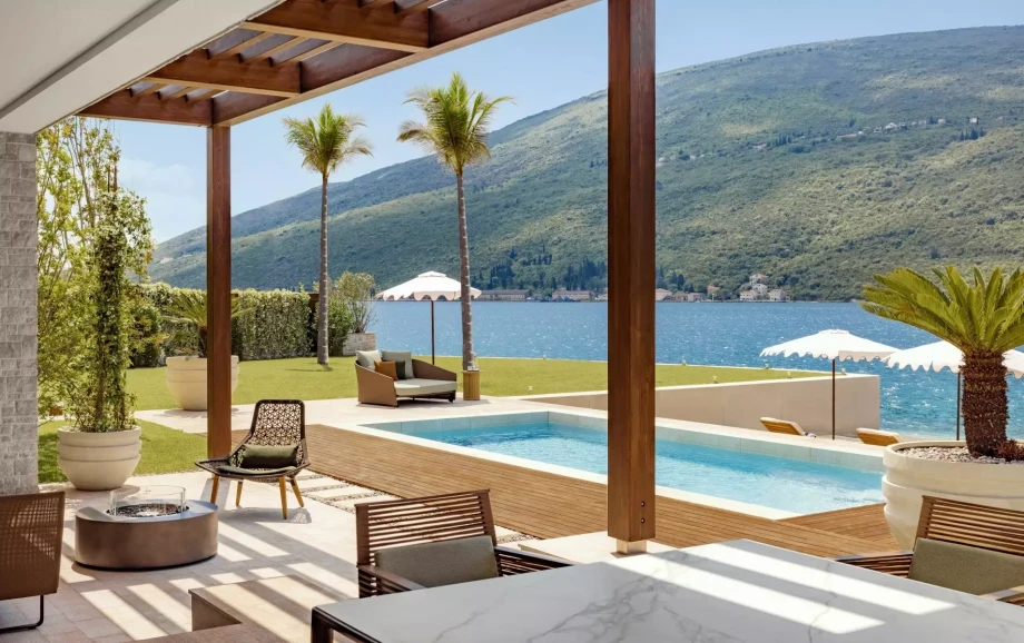 Terrace with pool access - One&Only luxury villa on the Adriatic