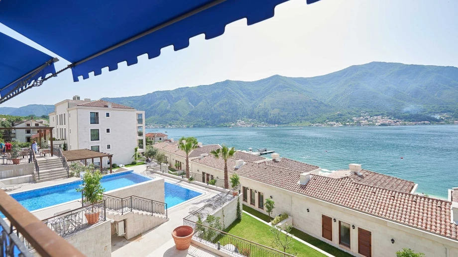 View from the Huma Suite terrace with breathtaking bay scenery