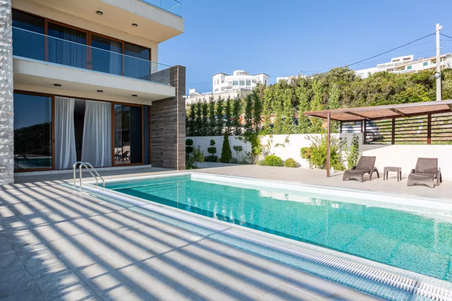 Villa Beta with Pool