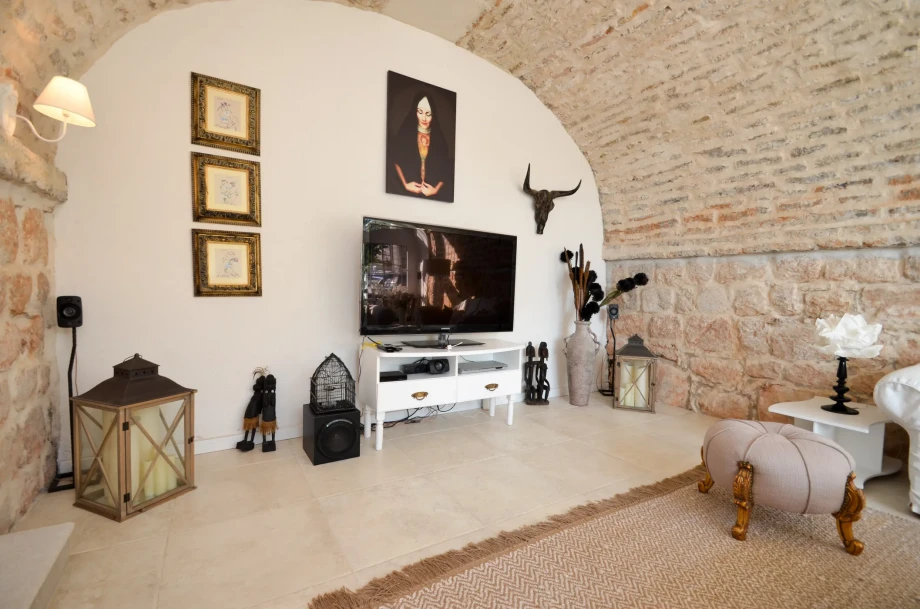 Traditional Details in Villa Corazón del Perasto