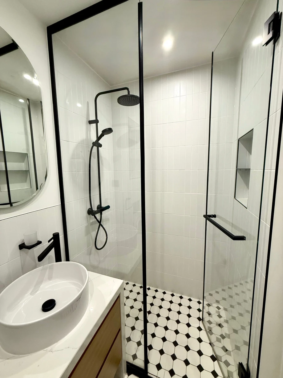 Bathroom with a Nice Shower Cabin