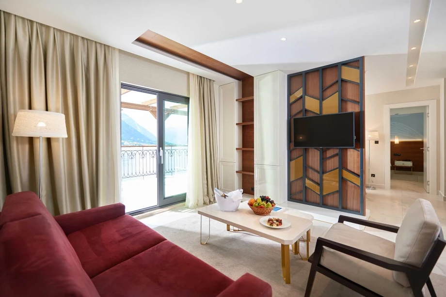 Spacious Living Room with Stylish Decor in Huma Villa