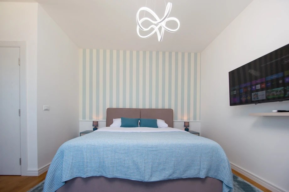 Spacious Bedroom with Elegant Décor at Moonstruck Villa