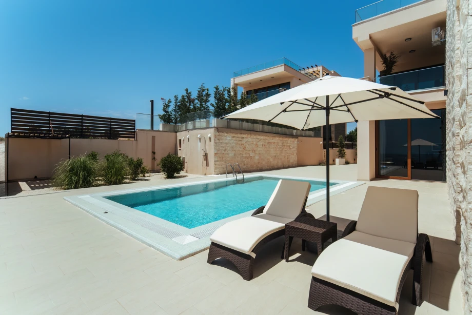 Villa Delta with Pool