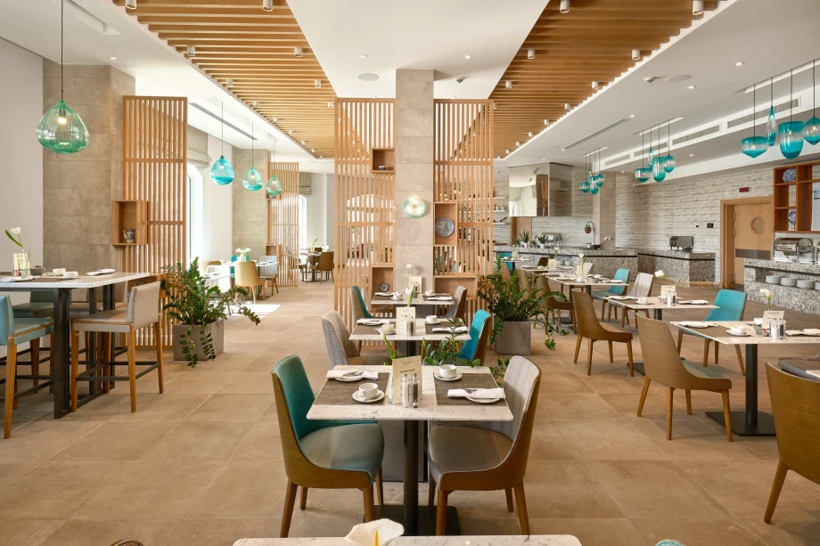 Elegant Indoor Restaurant for a Fine Dining Experience