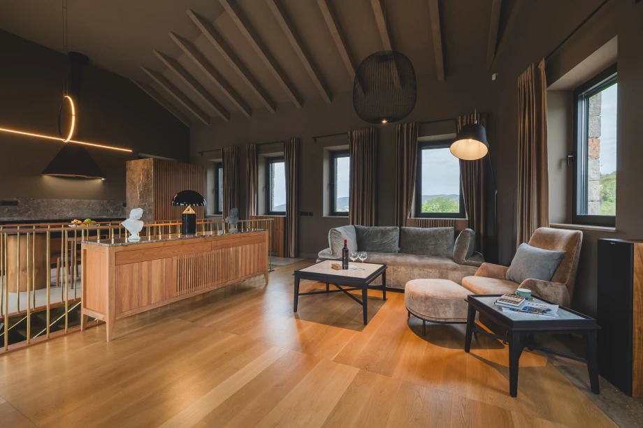 Warm Wooden Interior Accents