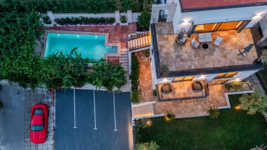 Big villa in Montenegro with private driveway and free parking on-site